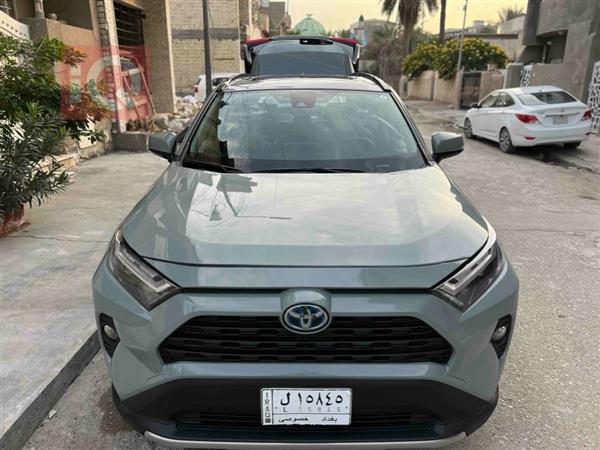 Toyota for sale in Iraq